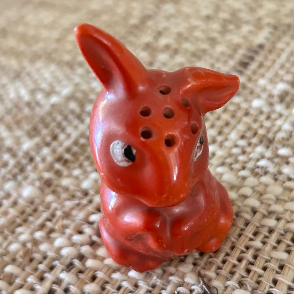 Vintage Bunny Rabbit Shaker - Picture 2 of 4